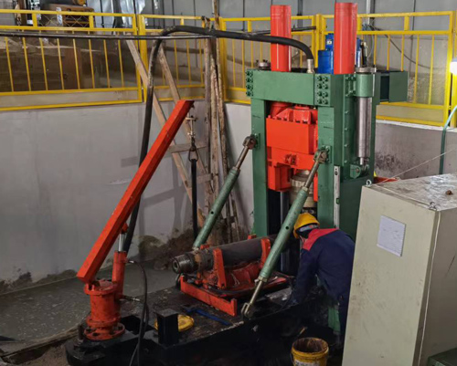 BMC400型反井鉆機(jī) BMC400型反井鉆機(jī)